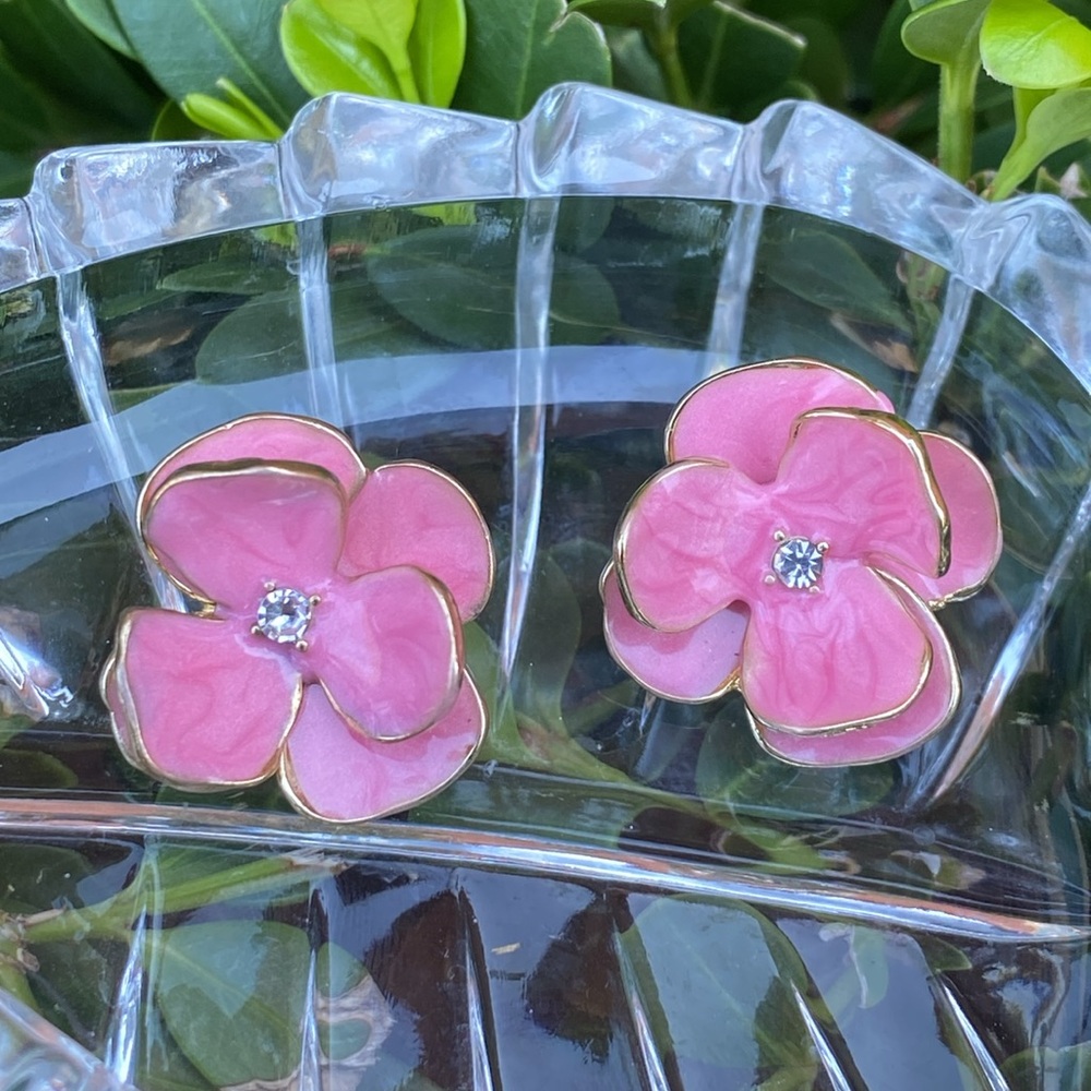 Pink Flower Garden Enamel & Gold Cute Fun Girly Luxe Feminine Boutique Earrings